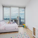 Rent 4 bedroom apartment of 316 m² in New York