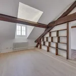 Rent 8 bedroom house of 173 m² in Lyon