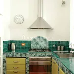 Rent 1 bedroom apartment of 50 m² in Florence