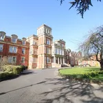 Flat to rent in Royal Earlswood Park, Redhill RH1