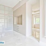 Rent 6 bedroom apartment of 450 m² in Rome