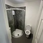 Rent 4 bedroom flat in West Midlands