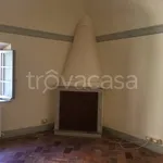 Affitto 5 camera appartamento di 130 m² in Volterra