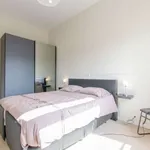 Rent 1 bedroom apartment of 73 m² in brussels