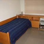 Rent a room in Valencia']