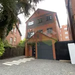 Rent 6 bedroom house in Leicester