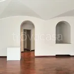 Rent 3 bedroom apartment of 100 m² in Milano