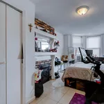 Rent 3 bedroom apartment in Jersey City