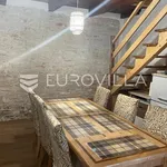 Rent 2 bedroom house of 92 m² in Svetvinčenat