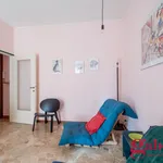 Rent 1 bedroom apartment of 55 m² in milano