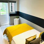 Rent a room of 30 m² in london