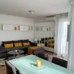 Najam 2 spavaće sobe stan od 75 m² u Split