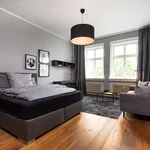 Miete 2 Schlafzimmer wohnung von 65 m² in Berlin