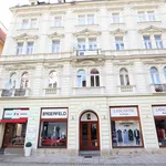 Pronajměte si 3 ložnic/e byt o rozloze 110 m² v vary