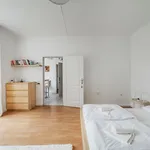 Miete 1 Schlafzimmer wohnung von 300 m² in Vienna