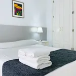 Alquilo 5 dormitorio apartamento de 125 m² en Marbella