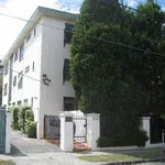 Rent 2 bedroom apartment in St Kilda East