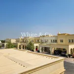 Rent 2 bedroom house of 176 m² in Dubai