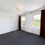 Rent 5 bedroom apartment in South East England