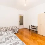 Rent 3 bedroom apartment in Turin