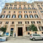 Rent 5 bedroom apartment of 200 m² in Rome