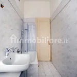 Rent 5 bedroom apartment of 200 m² in Milan