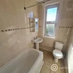 Rent 2 bedroom flat in Dundee