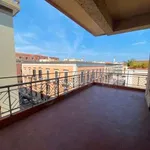 Rent 6 bedroom apartment of 194 m² in Bari