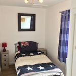 Rent 3 bedroom house in East Midlands