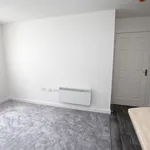 Rent 2 bedroom flat in Hull