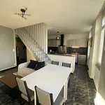 Appartement de 72 m² avec 4 chambre(s) en location à ROCHE