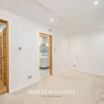 Rent 3 bedroom flat in Epping Forest