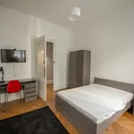 Appartement de 15 m² avec 3 chambre(s) en location à Saint-Étienne