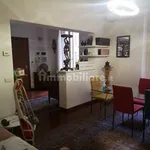 Rent 3 bedroom apartment of 90 m² in Modena