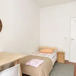 Rent a room in lisbon