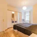 Miete 4 Schlafzimmer wohnung von 130 m² in Berlin