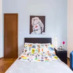 Rent a room of 113 m² in Milan