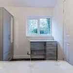 Rent 5 bedroom flat in West Midlands