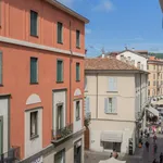 Rent 2 bedroom apartment in Como