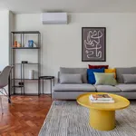 Rent 2 bedroom apartment of 592 m² in Lisbon