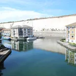 Rent 2 bedroom apartment in Brighton