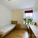 Rent 2 bedroom flat in Edinburgh