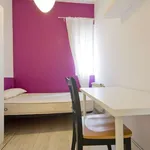 Rent a room of 120 m² in madrid