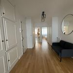 Rent 3 bedroom apartment of 70 m² in VELIZY VILLACOUBLAY