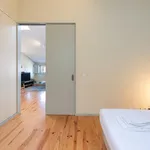 Rent 1 bedroom apartment in Porto