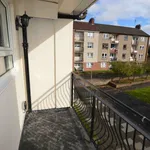 Rent 2 bedroom flat in Glasgow