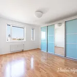 Pronajměte si 3 ložnic/e byt o rozloze 109 m² v Prague