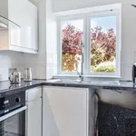 Rent 2 bedroom apartment of 45 m² in london