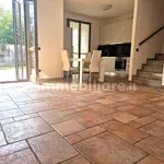 Rent 4 bedroom house of 250 m² in Carugate