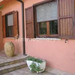 Rent 5 bedroom house of 320 m² in Rome